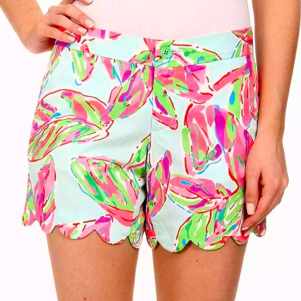NWT 🦄 Lilly Pulitzer In The Vias Printed Textured Buttercup Scalloped Shorts